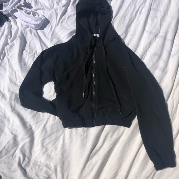 Basic Black Hoodie (with zipper) - Picture 5 of 9